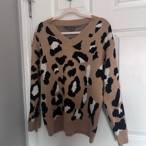 entro Leopard Print V-Neck Sweater - Camel Black White